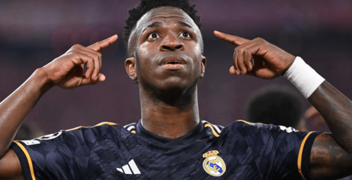 Vinicius Junior dopo il goal nella partita di andata di semifinale di champions league, Real Madrid-Bayern